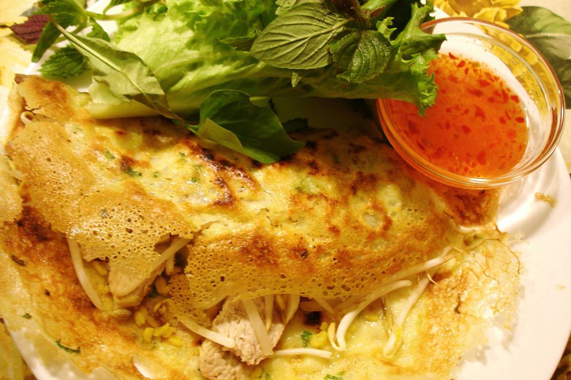 How To Make Banh Xeo - Rice Pancake Folded In Half