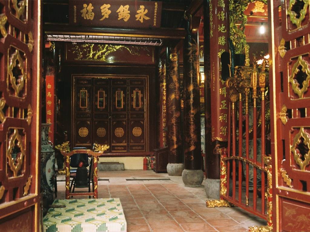 Bac Ma Temple