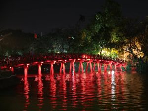7 Best Things to do in Hanoi Old Quarter