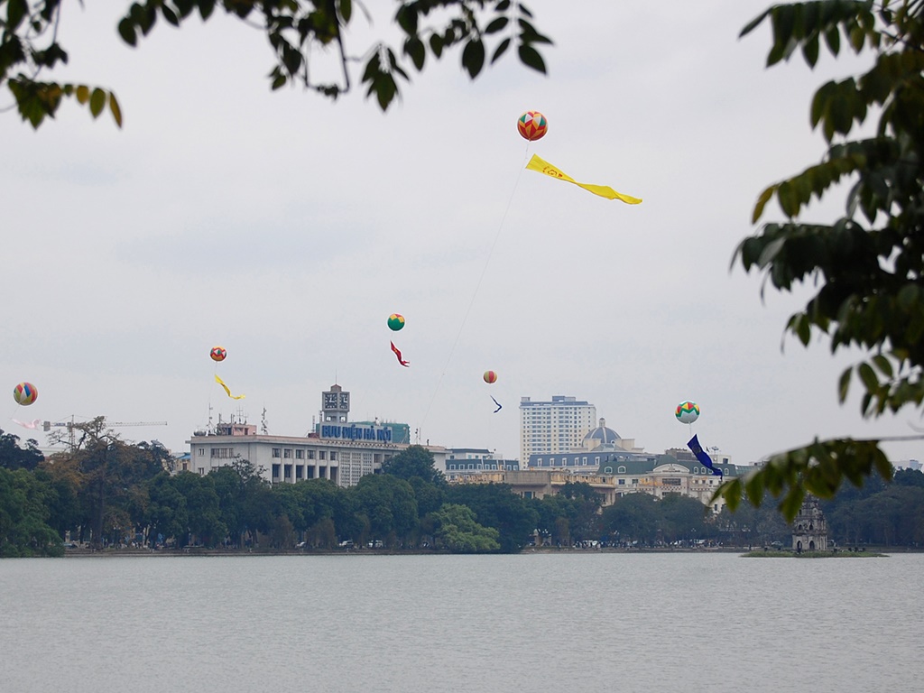 direct flights from Dubai to Hanoi