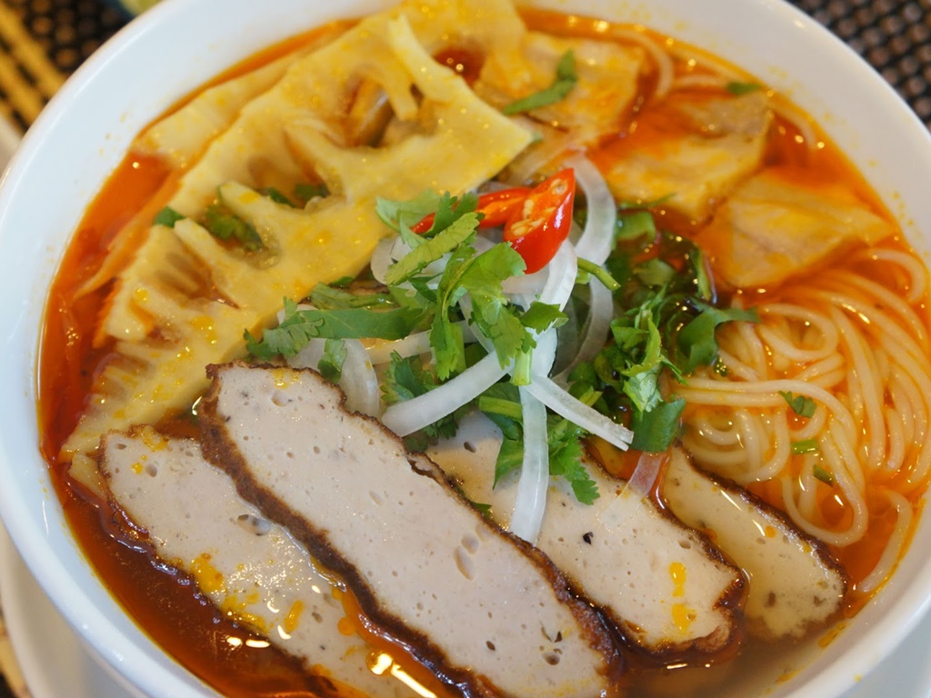 True Taste Of Vietnamese Street Food In Danang