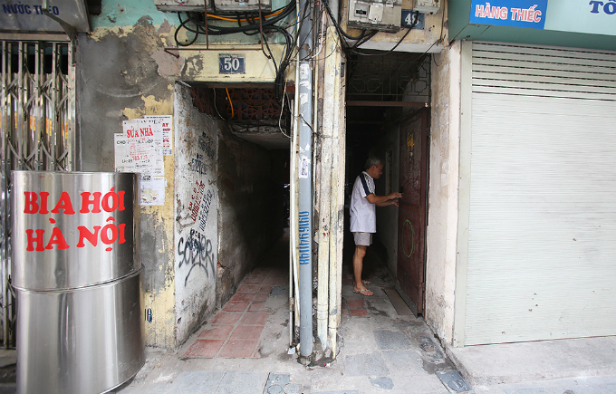 Walking Through Hidden Hanoi's Alley