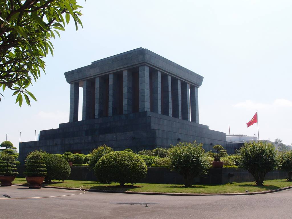 Ho Chi Minh Mausoleum To Open After Maintenance