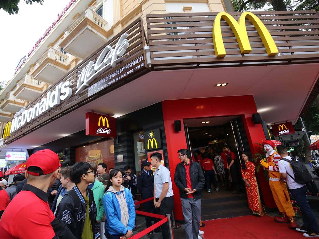 McDonald's Opens The First Restaurant In Hanoi